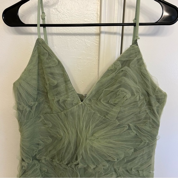 NWT Le Lis Liliana Mini Dress Light Green Textured Mesh Sheath Size Large - Picture 4 of 9